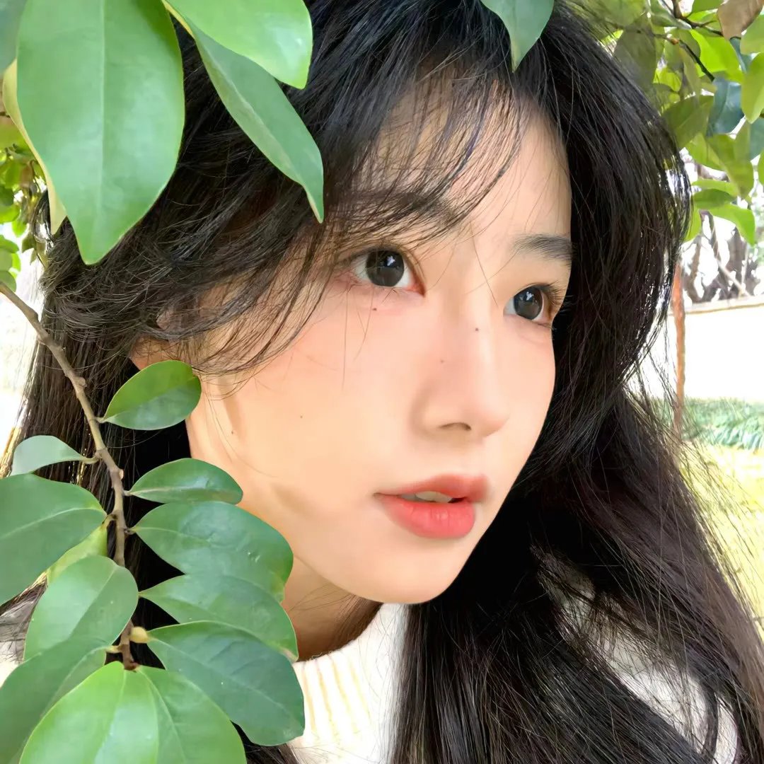 俏皮女学生